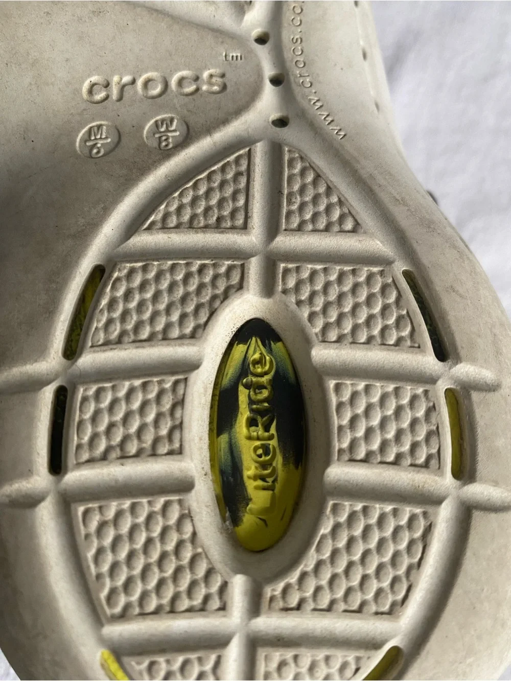 CROCS LiteRide 360 Marbled Clog in Black and Neon Yellow